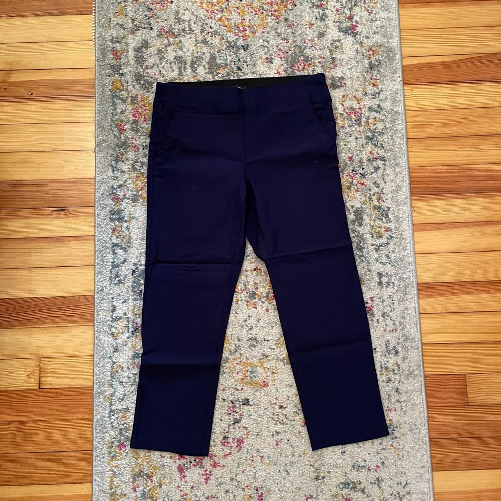 Vera Wang Capris